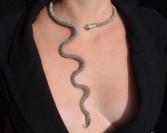 Bendable silver snake choker necklace, Flexible serpent beaded necklace, Adjustable animal choker, Snake jewelry, Handmade jewelry