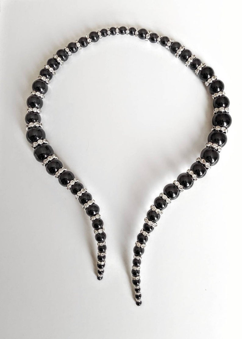 Unique statement collar necklace Onyx beaded image 9