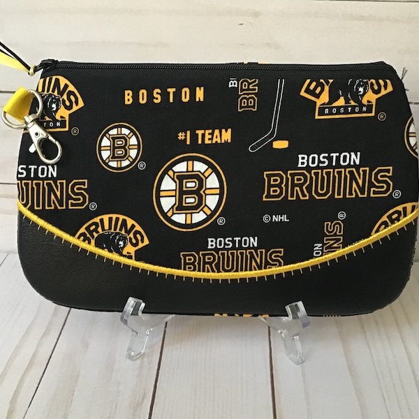 Boston Bruins Cosmetic Bag - Clutch - Bruins Hockey - Mother's Day Gift -  Make Up Bag -  Zipper Bag Purse Organizer  Woman's Gift