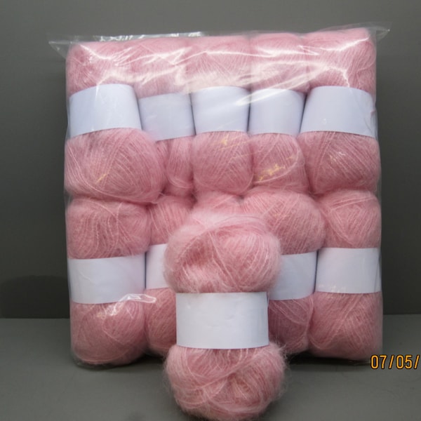 Fil Mohair rose pâle DK 2's NM Mohair/Wool/Nylon 78/13/9 500g (10x50g pelotes)