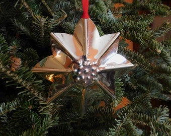 Tin Poinsettia Ornament - Gift 20 and Under