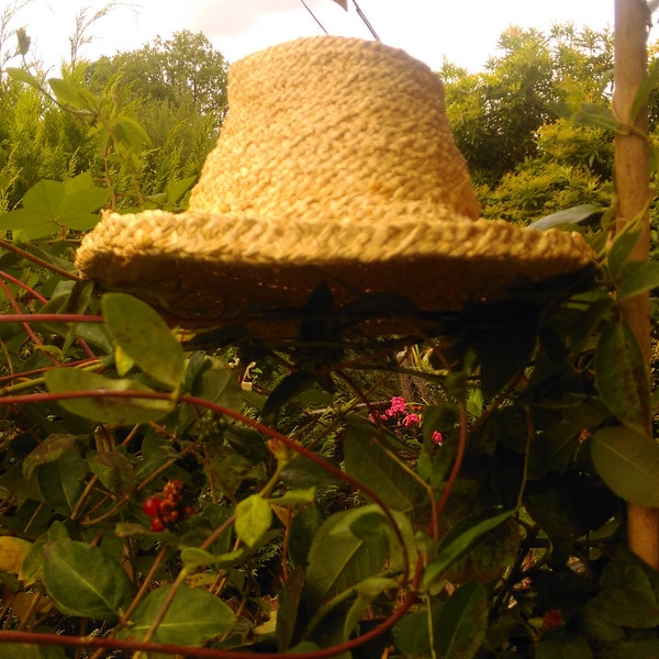 The Monty Garden Hat