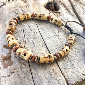 Pulsera de calavera de hueso de yak: amuleto tibetano, pulsera chamánica
