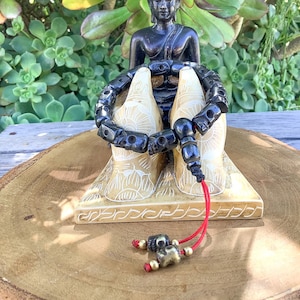 BLACK MALA SKULL Buddhist Bracelet, Hand Carved Natural Tibetan Bone Skull beads Bracelet, Brass Skulls Buddhist Skulls Wristlet