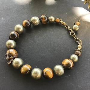 Man Skull Tribal Bracelet - Hand Carved Bone Skull Bracelet - Detailed Bone Skull Bracelet - Yak Bone Skull Bracelet - Mala Beaded Bracelet