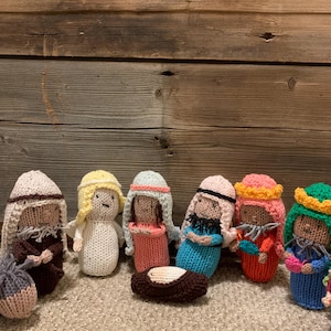 Nativity set, hand knit nativity, 10 piece nativity, kids nativity set, toy nativity, Christmas set, Religious decor