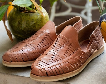 Sandalias Huarache Hombres, Sandalias de Hombre de Cuero Hechas a Mano, Chanclas de Cuero, Zapatos de Verano, Zapatos Planos de Cuero / RAMBUTAN