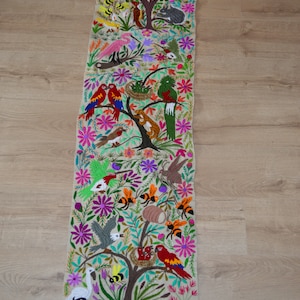 Mexican hand embroidered traditional runner from Chiapas | Animalitos embroidery