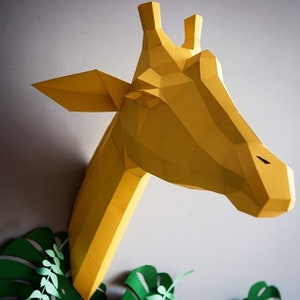 Paper giraffe trophy, Giraffe head, Download, Paper craft animal, Faux taxidermy head, 3D model papercraft, DIY lowpoly, DIY paper sculpture image 3