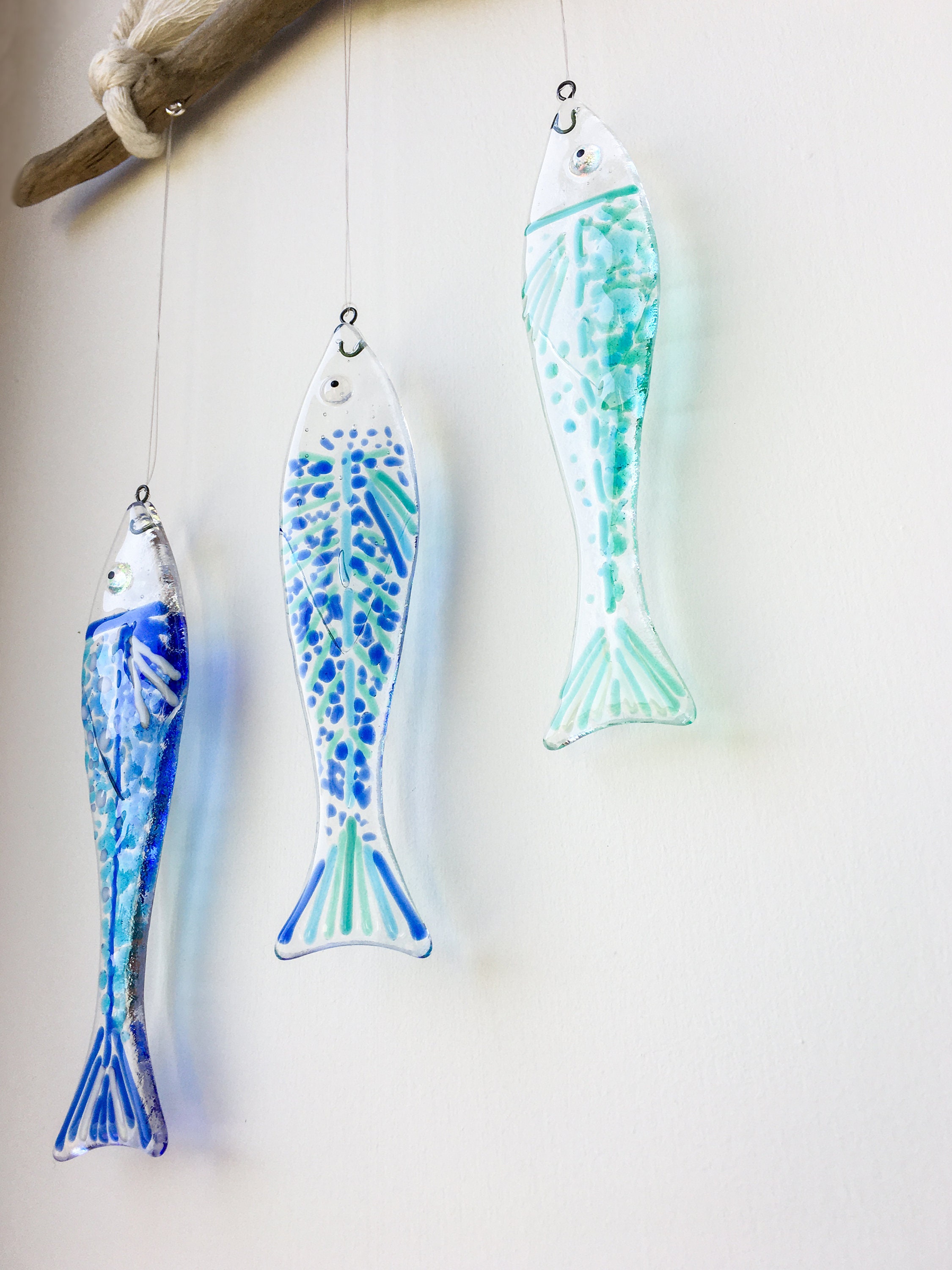 DIY Fused Glass Art Craft Kit Hanging Lagoon Fish Sun Catcher by Natalie  Bullock Art Return Stamps Included -  Hong Kong