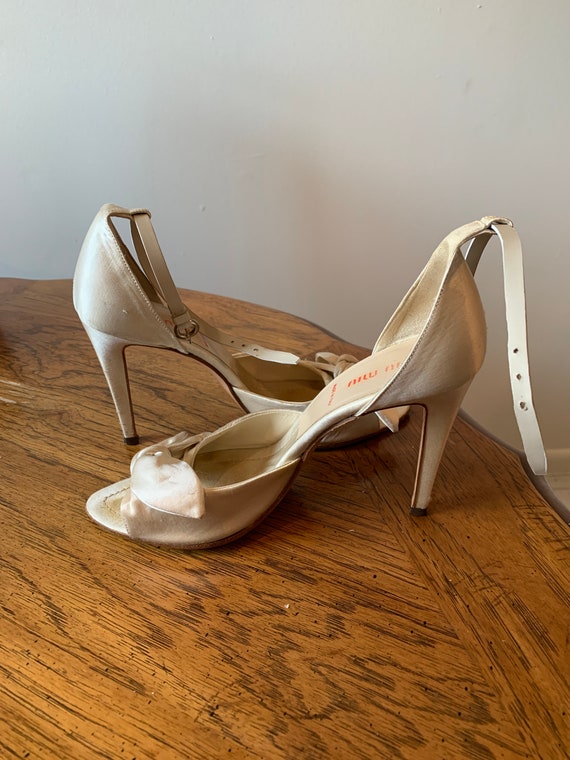 Miu Miu Satin ankle strap heels Size 37 - image 3