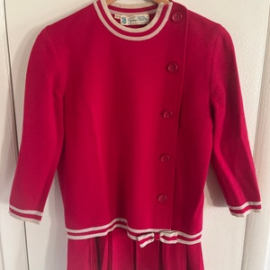 Vintage Gino Paoli 100% wool pink made in Italy women’s knit suit vintage