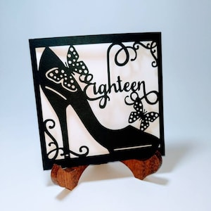 SVG Cricut FileTemplates enveloppe 18 e anniversaire carte dix-huit Invitation silhouette camée dxf chaussures à talons hauts découpés au laser carte svg papillon