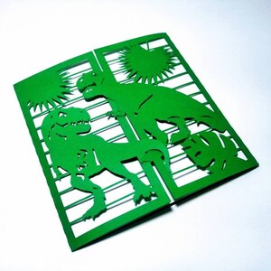 Modèle SVG Invitation Tyrannosaurus Rex dinosaures Fête d'anniversaire Carte Cricut Jurassique Cartes découpées au Laser, Cricut, Fichiers camée Silhouette