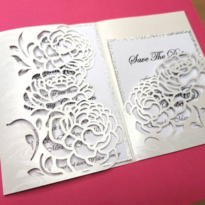 5x7 SVG Laser geschnitten Hochzeitseinladung Tri Fold Pocket Karte Cricut Pfingstrosen Cut File Silhuette Cameo Blumen Rosen Die Cut Einladung Spitze svg