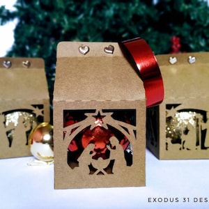 Archivos de corte SVG Cricut Caja de adorno navideño SVG 3 plantillas Caja de regalo de pesebre de bola redonda 2.5 Escena de la natividad Regalo Silhouette Cameo Corte láser