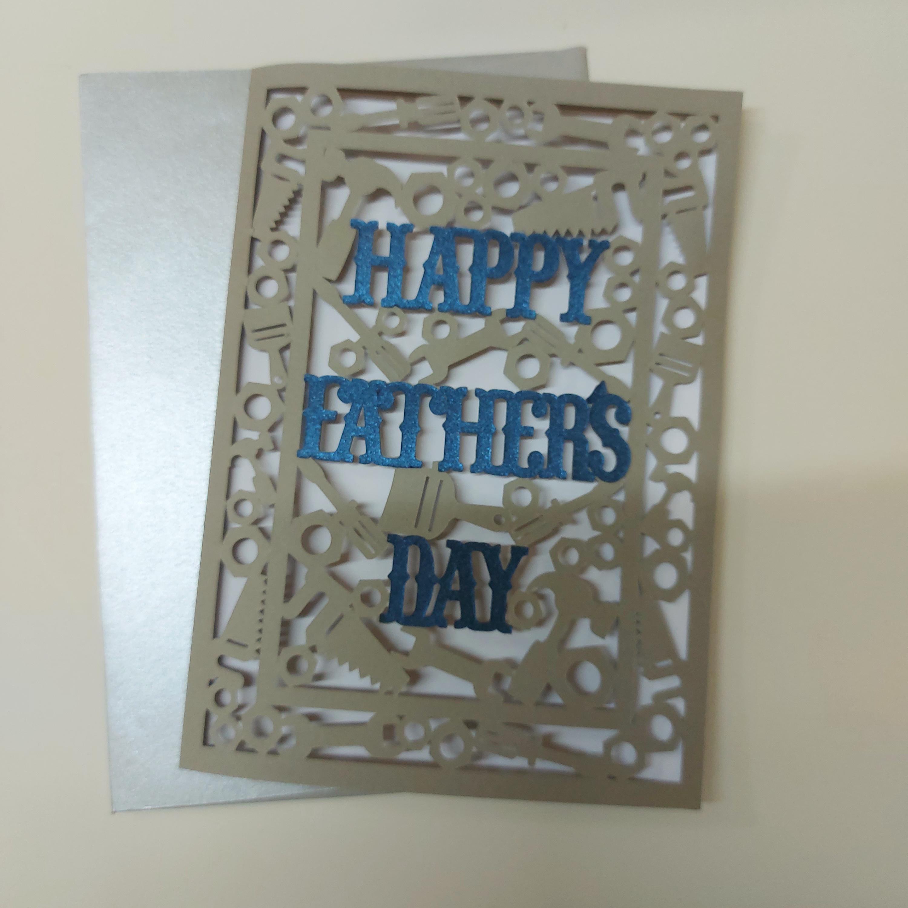 4 Fustelle Metalliche Per Biglietti: Alfabeto Per Scrapbooking, Buon Compleanno, Festa Del Papà, Mamma, Anniversario, Fai Da Te