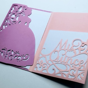 15 x 18 Laser Cut Cricut Einladung SVG-Datei Vorlage Quinceamaßa Tri Fold Pocket Karte 15. Geburtstagsparty Mis Quince 15 Años Silhouette Cameo