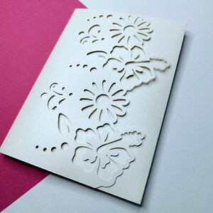 SVG Vorlage Tri Fold Pocket Karte Einladung Cricut Daisy Blume Hibiskus Tropische Blumen Hochzeit Schneiddatei Laser Cut Silhouette Cameo