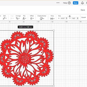 Puede incluir: Un dise&ntilde;o floral rojo con detalles intrincados, que se asemeja a un mandala o un encaje, se muestra en una plataforma de dise&ntilde;o digital. El dise&ntilde;o est&aacute; etiquetado como "SVG Table Runner SUL..." y est&aacute; listo para ser cortado.