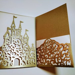 MODÈLE SVG fichiers coupés faire-part de mariage carte à trois volets Château de princesse découpé au laser Silhouette camée Sweet 16 Château de Quinceanera tourbillons