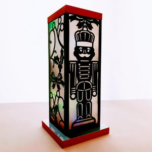 SVG notenkraker papieren lantaarn middelpunt 3D SVG-bestand knippen sjabloon kerstdecor Shadow Box Cricut Silhouette Cameo middelpunt lasergesneden