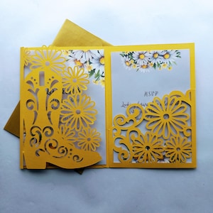 Convite SVG com corte a laser, bota, margaridas, flores, modelo de cartão de bolso triplo, aniversariante, Cricut, mexicana, quinceanera, charra, silhueta, camafeu