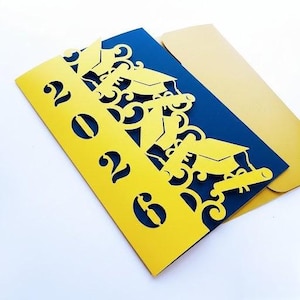 Tarjeta de graduación SVG, anuncio de la clase de 2026, invitación, archivo de corte Cricut, portatarjetas de bolsillo tríptico, plantilla láser de silueta Cameo para estudiantes de último año