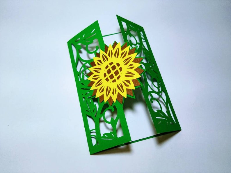Free Free 327 Sunflower Invitation Svg SVG PNG EPS DXF File
