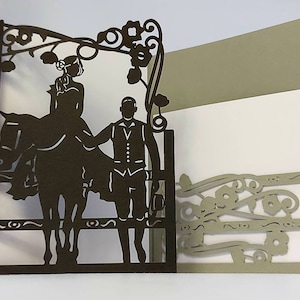Convite de casamento cortado a laser 5x7 SVG Casal Cavalo Cartão de bolso triplo dobrável Arquivo de corte Cricut Convite de casamento Mexican Ranch Silhueta Cameo