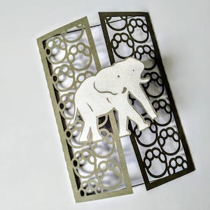 SVG éléphant Cricut fichier porte pli carte modèle découpé au laser Silhouette camée éléphant amoureux des cartes d'anniversaire pattes d'éléphant découpé au laser safari svg