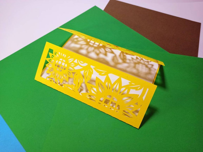 Free Free 339 Sunflower Invitation Svg SVG PNG EPS DXF File