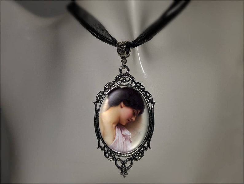 Pre-Raphaelite 30x40mm Cameo Necklace & Earrings featuring John William Waterhouse's 'Violets Sweet Violets', Victorian Steampunk image 10