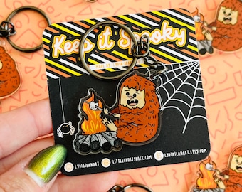Acryl Bigfoot Campfire-sleutelhanger, Cryptid Halloween-bedel