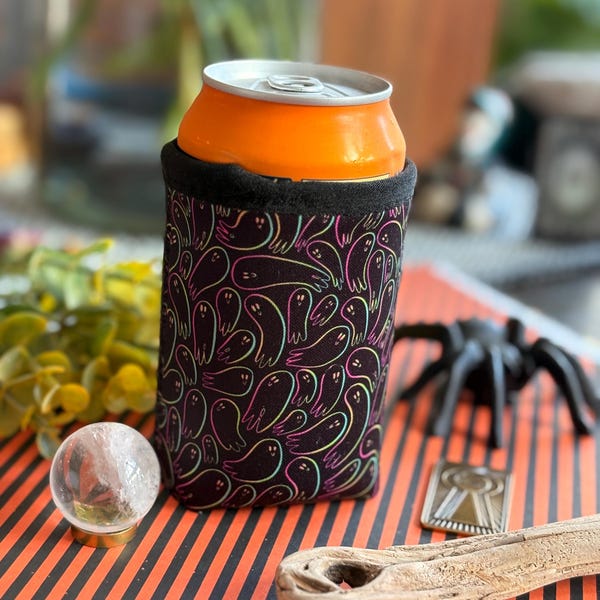 Enfriador de latas fantasma arcoíris: portabebidas espeluznante de verano