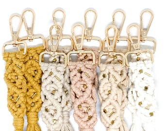 Macramé Keychains-- HANDMADE Boho Keychain, Accessories, Bag Charm, Handmade Gift, Embroidery Keychain, Beaded Macramé, Unique Macramé