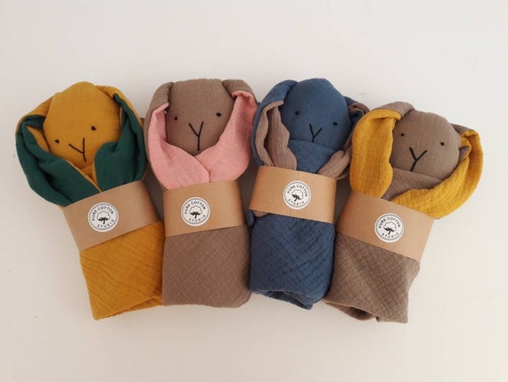 small muslin comforter