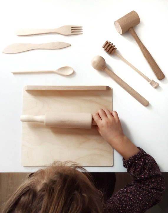 Ensemble de pâtisserie pour enfants pour cuisine jouet, ensemble de 8  ustensiles en bois, kit de jeu de cuisine pour tout-petits, cadeau  danniversaire pour petit chef, éducation Montessori -  France