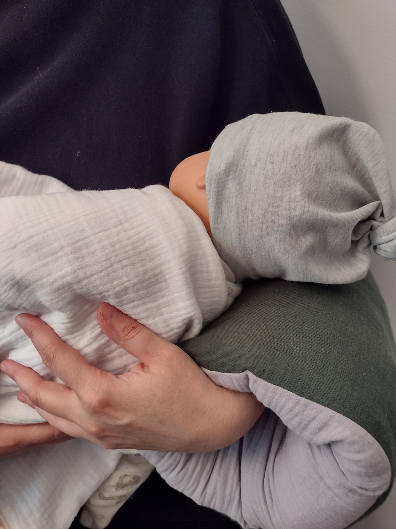 muslin nursie arm rest muff for on the go nursing, portable and compact design forearm slip on nursing pillow
