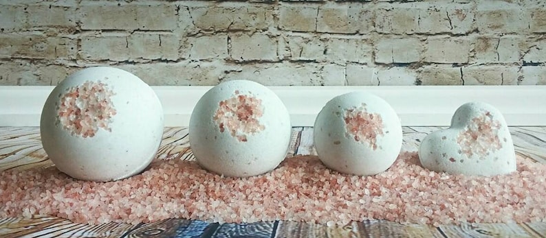 Red Wine Infused Bath Bomb: Best Gifts for Wine Lovers