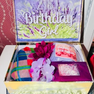 21st Birthday YouAreBeautifulBox. Birthday Girl Care Package. Best Friend Gift. Daughter Gift. 21st Birthday Girl. Care Package. Personalize Bild 7