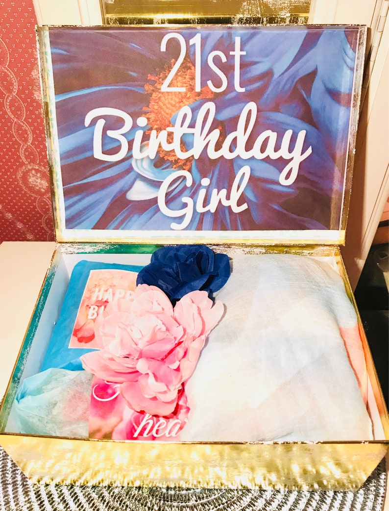 21st Birthday YouAreBeautifulBox. Birthday Girl Care Package. Best Friend Gift. Daughter Gift. 21st Birthday Girl. Care Package. Personalize Bild 5