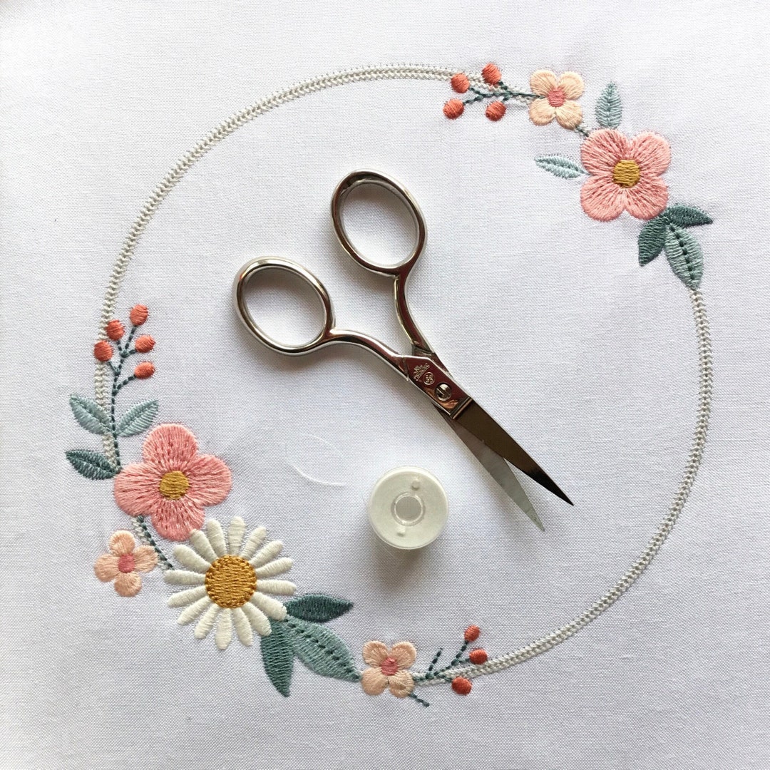 極美品✨AMERI MEDI VINTAGE FLOWER EMBROIDERY Ameri（アメリ）の「MEDI VINTAGE FLOWER EMBROIDERY SHIRT