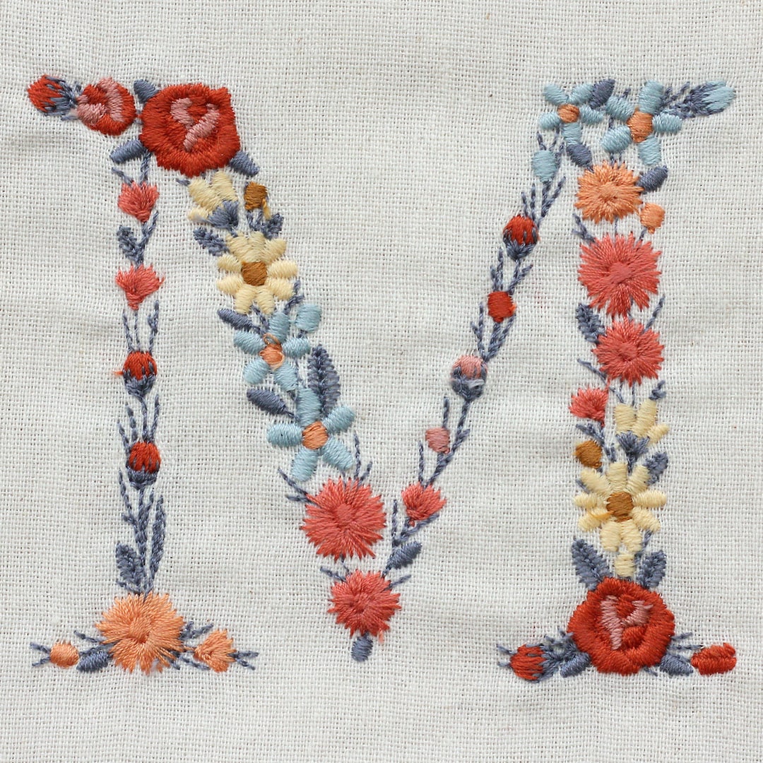 Machine Embroidery LETTER M Uppercase 3/7,5 Cm Dainty Floral Font