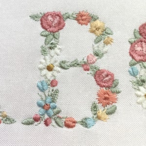 Floral Alphabet machine embroidery design Small Letters with flowers 1.68 in / 43 mm tall UPPERCASE and LOWERCASE Flower monogram heirloom 画像 6