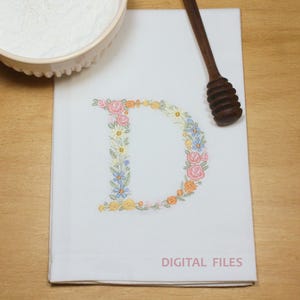 Diseño de bordado a máquina letra D 9,7 cm Bordado digital monograma floral Letra de flores matriz de bordado