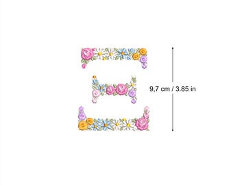 Può includere: Tre motivi di ricamo floreale con fiori rosa, bianchi e gialli. I motivi sono alti circa 9,7 cm.