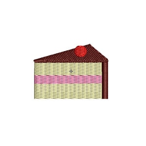 Puede incluir: Imagen bordada de una porción de pastel. El pastel tiene una parte superior marrón, una base amarilla clara y una franja rosa. Una cereza roja remata la porción de pastel. La porción de pastel está sobre un fondo blanco.