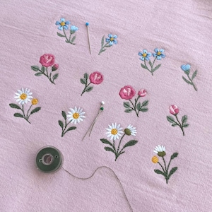 ミニ花 1 "/25 ミリメートル機械刺繍デザイン可憐な小さな花デイジーローズ Blumen Stickdatei Broderie Fleurs Ricamo fiori haft kwiatowy