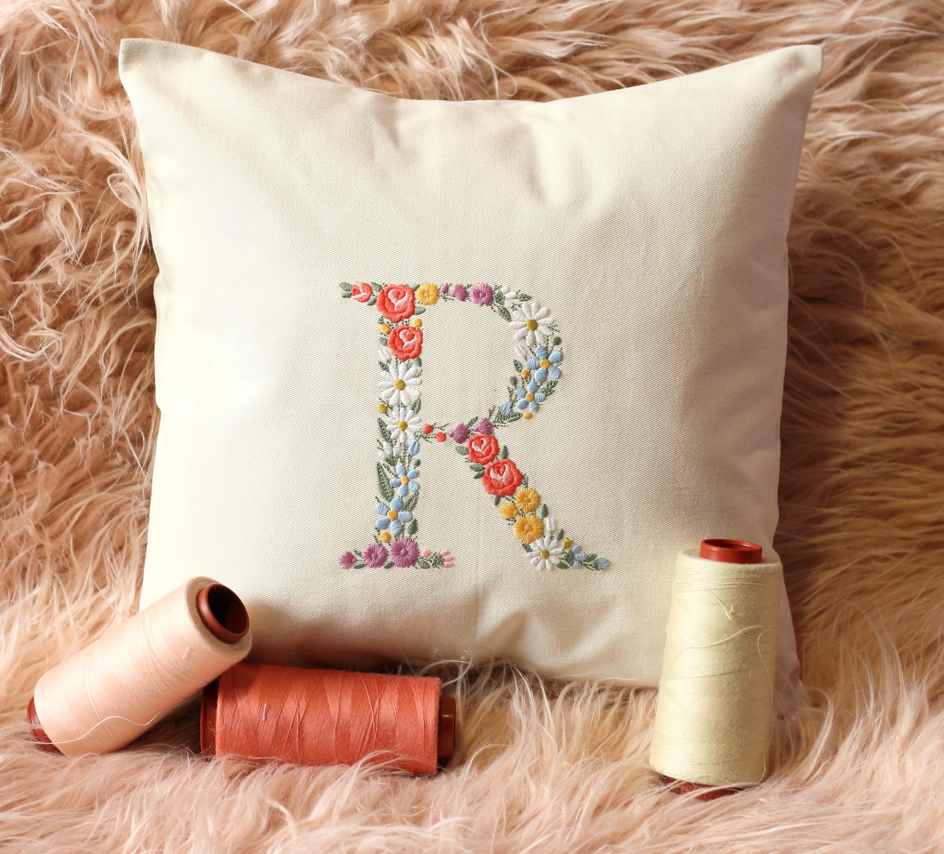 Letter R Embroider Machine Embroidery LETTER R Uppercase 15cm/6